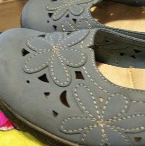 Blue/gray Mary Jane shoes